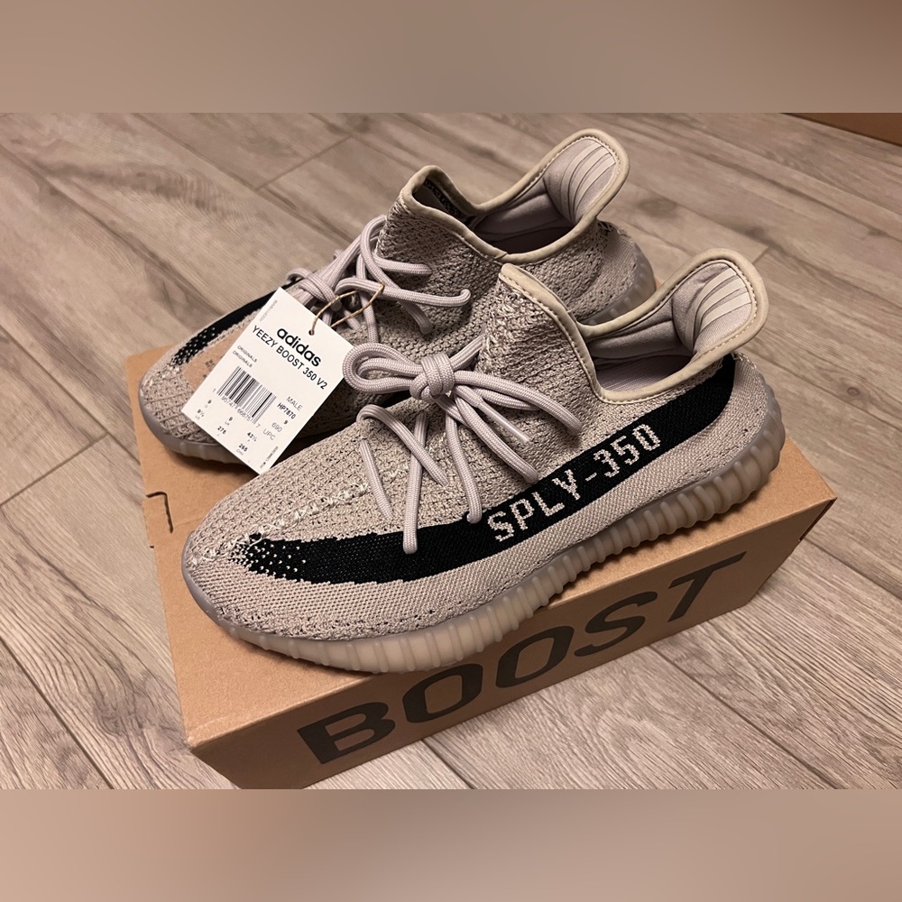Yeezy boost 350 v2